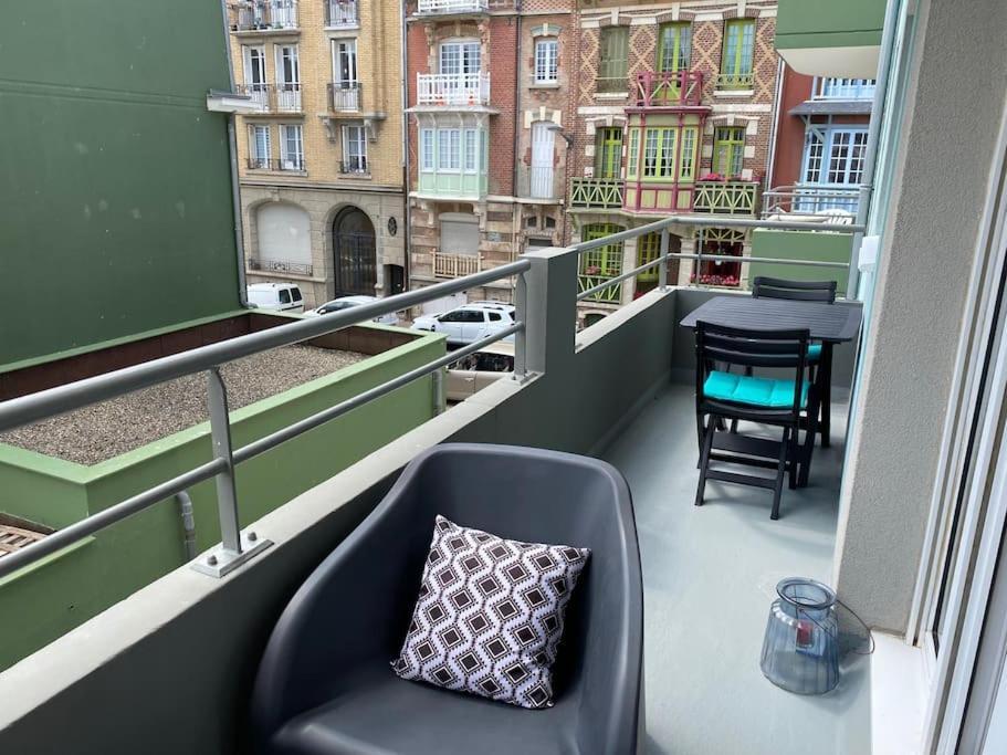 Trimaran Studio 10 Metres De La Plage Avec Balcon/Terrasse Mers-les-Bains Eksteriør billede